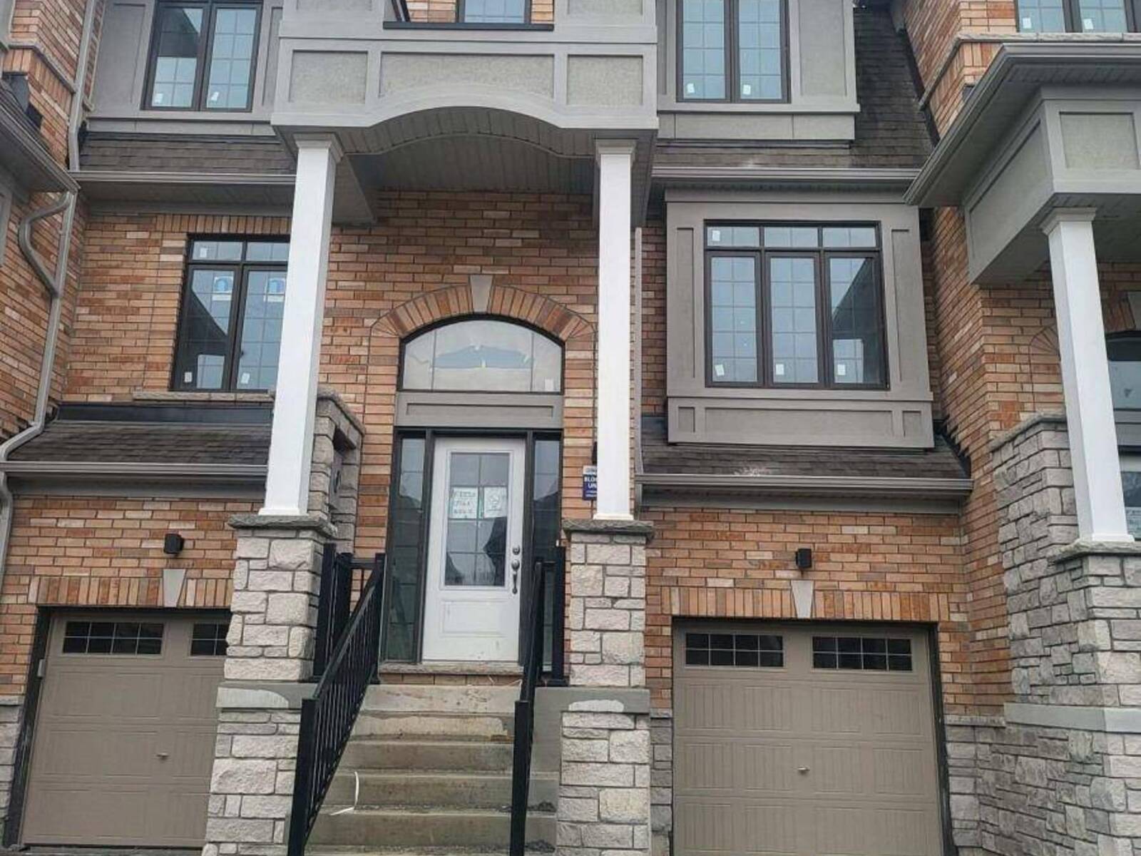 11 FRANK LLOYD WRIGHT STREET, Whitby, Ontario L1N 0N9