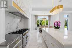 16 SIRONA'S LANE | Aurora Ontario | Slide Image Sixteen