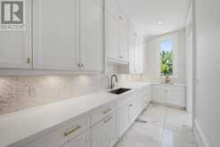 16 SIRONA'S LANE | Aurora Ontario | Slide Image Eighteen