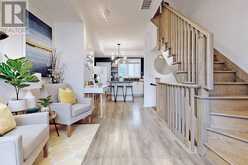 27 THOMAS MULHOLLAND DRIVE | Toronto Ontario | Slide Image Four