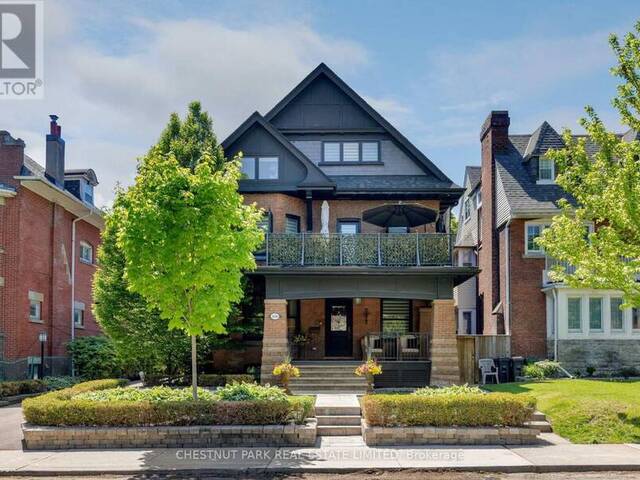 386 PALMERSTON BOULEVARD Toronto Ontario, M6G 2N6 - 6 Bedrooms Home For Sale