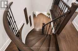 92 WELDRICK ROAD E | Richmond Hill Ontario | Slide Image Thirteen