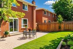 92 WELDRICK ROAD E | Richmond Hill Ontario | Slide Image Thirty