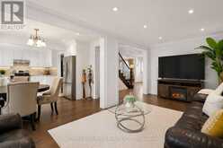 92 WELDRICK ROAD E | Richmond Hill Ontario | Slide Image Eight
