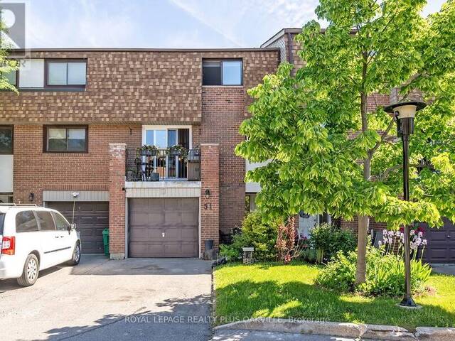 51 - 1051 CEDARGLEN GATE Mississauga Ontario, L5C 3A7 - 3 Bedrooms Condo For Sale