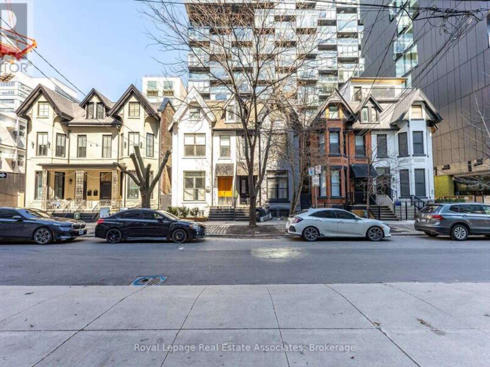 54 STEWART STREET, Toronto, Ontario M5V 1H6