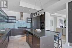 1402 - 206 BLOOR STREET W | Toronto Ontario | Slide Image Thirteen
