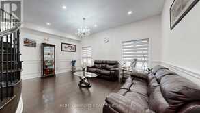3 MARY WILLSON COURT | East Gwillimbury Ontario | Slide Image Six