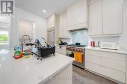 9376 BAYVIEW AVENUE | Richmond Hill Ontario | Slide Image Six