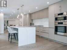 7 SHADY OAKS CRESCENT | Toronto Ontario | Slide Image Fourteen
