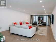 7 SHADY OAKS CRESCENT | Toronto Ontario | Slide Image Fifteen