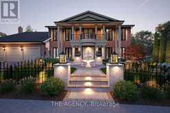7 SHADY OAKS CRESCENT | Toronto Ontario | Slide Image Two