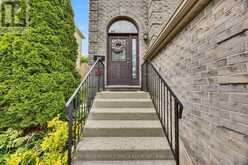 34 PHAIR CRESCENT | London Ontario | Slide Image Four