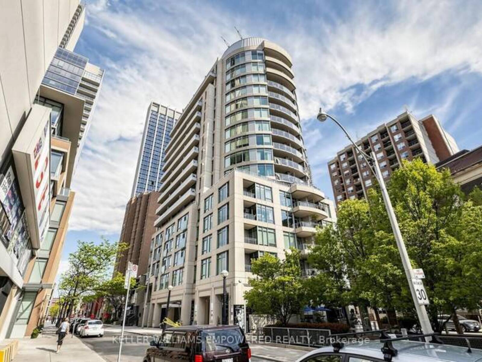 311 - 8 SCOLLARD STREET, Toronto, Ontario M5R 1M2