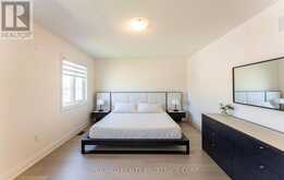 158 SCARLET WAY | Bradford West Gwillimbury Ontario | Slide Image Thirty-two
