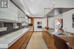 2203 WINDING WOODS DRIVE | Oakville Ontario | Slide Image Sixteen