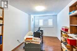 1708 - 75 WYNFORD HEIGHTS CRESCENT | Toronto Ontario | Slide Image Twenty-one