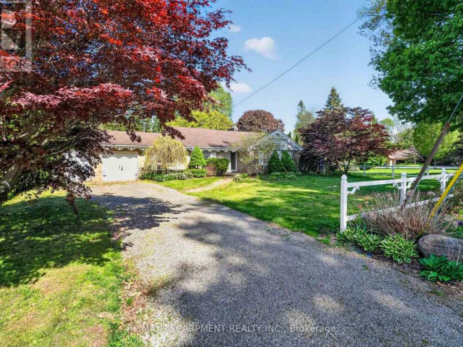 53 LOVERS LANE, Ancaster, Ontario L9G 1G5