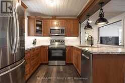 15 MANCHESTER TRAIL | Bobcaygeon Ontario | Slide Image Five