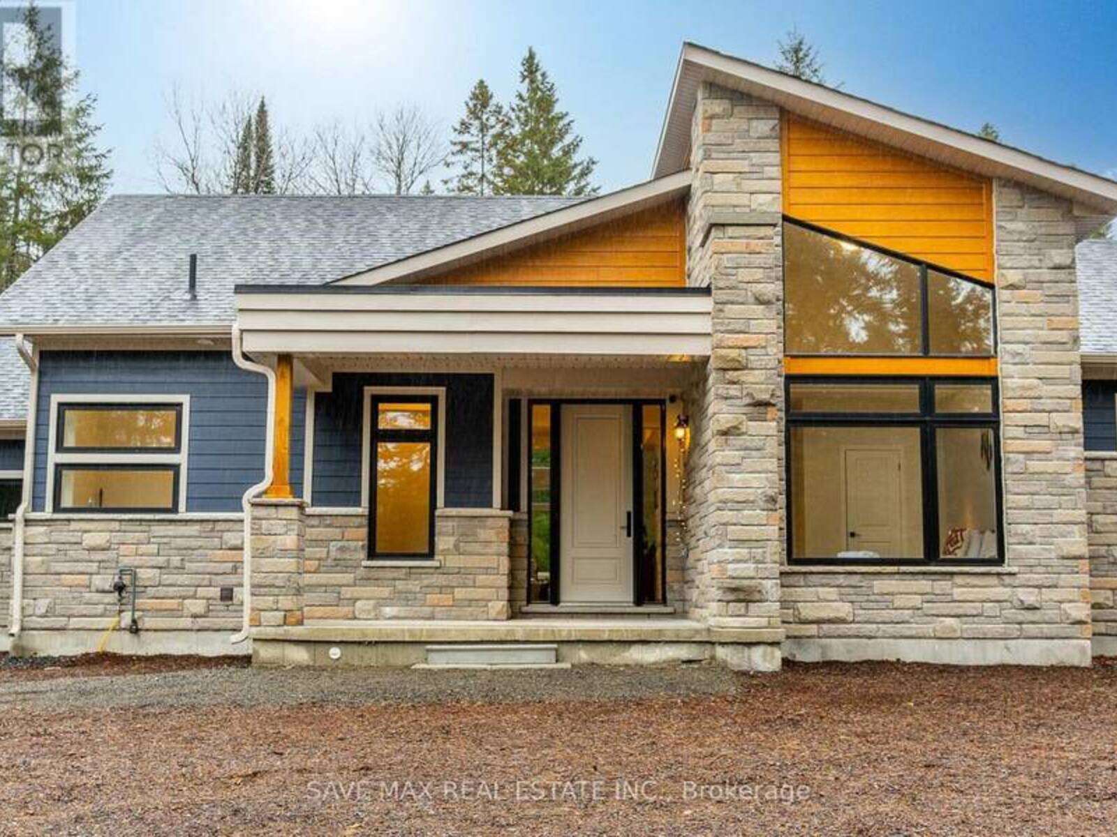 1049 GREENSVIEW DRIVE, Huntsville, Ontario P1H 0K1
