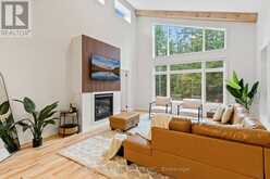 1049 GREENSVIEW DRIVE | Huntsville Ontario | Slide Image Nine