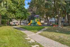 65 GREENWICH CIRCLE | Brampton Ontario | Slide Image Thirty-four
