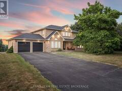 7 GOLFVIEW BOULEVARD Bradford West Gwillimbury Ontario, L3Z 2A6