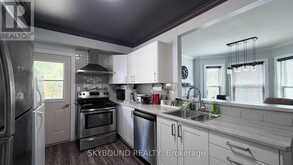 4890 SAINT CLAIR AVENUE | Niagara Falls Ontario | Slide Image Eleven