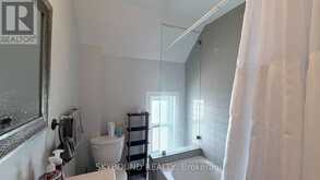 4890 SAINT CLAIR AVENUE | Niagara Falls Ontario | Slide Image Seventeen
