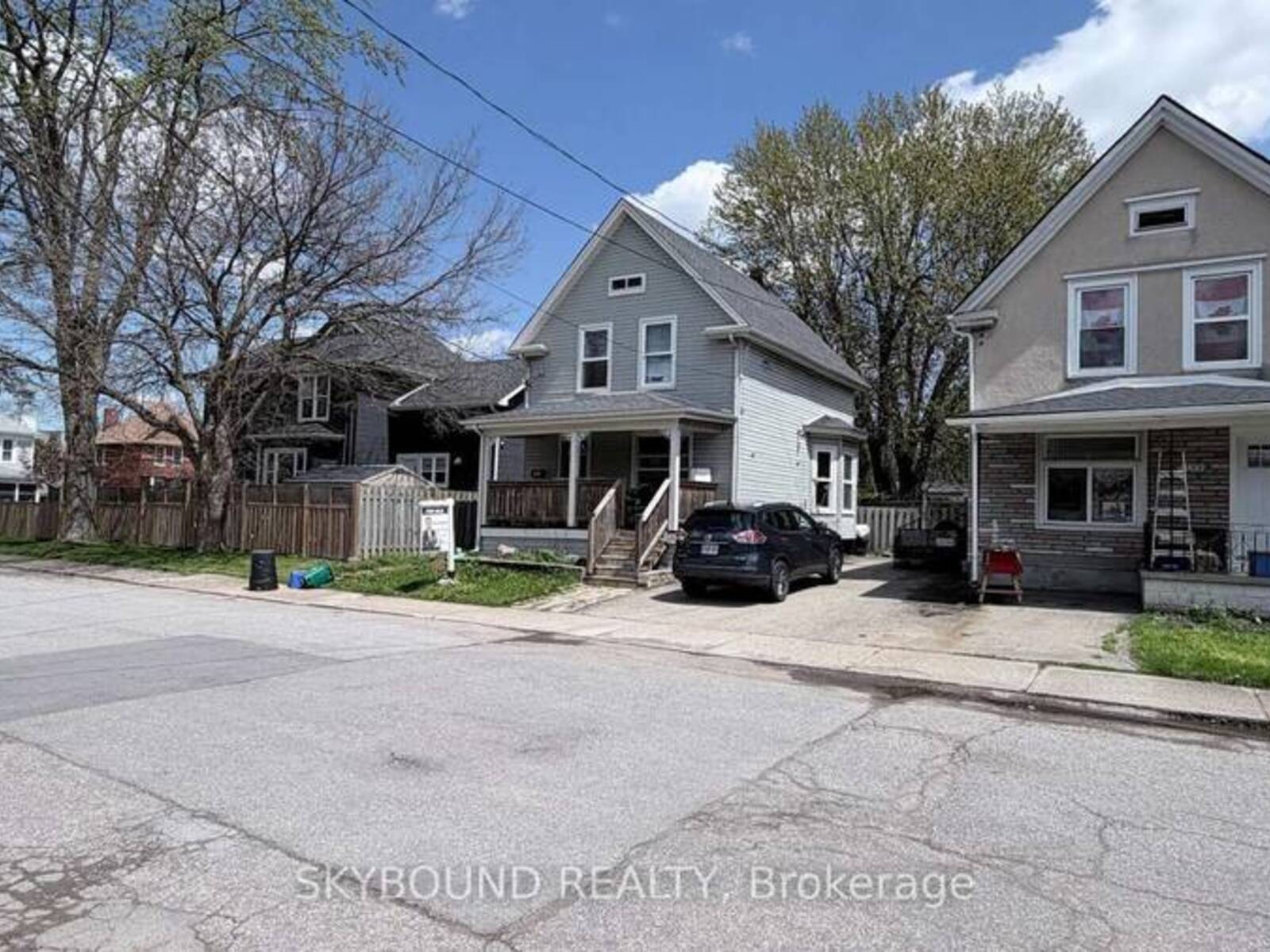 4890 SAINT CLAIR AVENUE, Niagara Falls, Ontario L2E 3T6