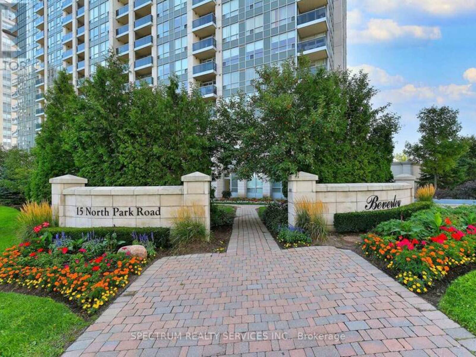 904 - 15 NORTH PARK ROAD, Vaughan, Ontario L4J 0A1