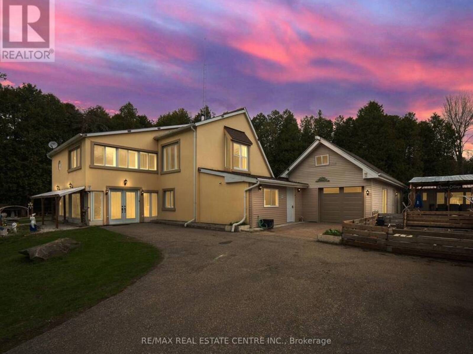 11099 SIXTH LINE NASSAGAWEYA, Milton, Ontario L7J 2L7