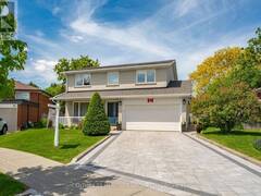 28 MANADON DRIVE Toronto Ontario, M2M 1W6
