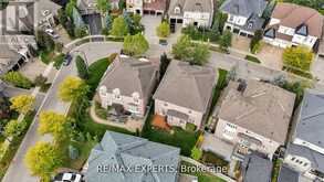 134 ORLEANS CIRCLE | Vaughan Ontario | Slide Image Three
