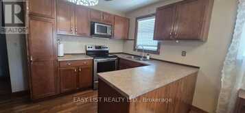 2371 ALEXIS ROAD | Windsor Ontario | Slide Image Seven