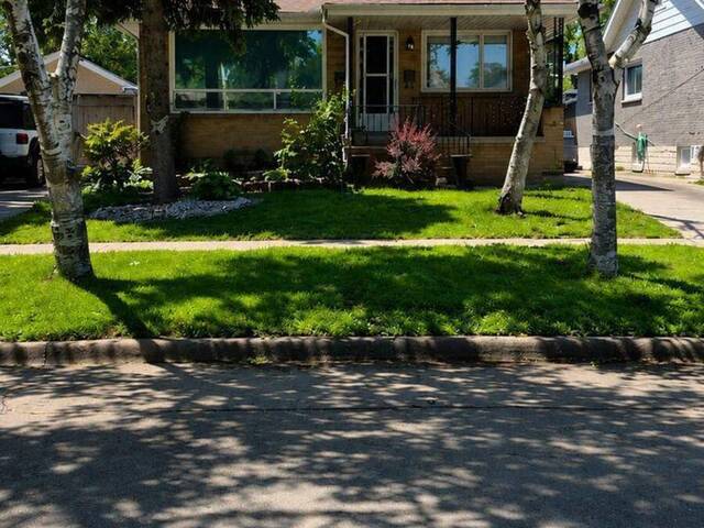 2371 ALEXIS ROAD Windsor Ontario, N8W 3Z2 - 3 Bedrooms Home For Sale