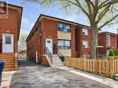 35 FIFTEENTH STREET Toronto Ontario, M8V 3J3
