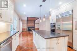 23A MACKAY DRIVE | Richmond Hill Ontario | Slide Image Nineteen