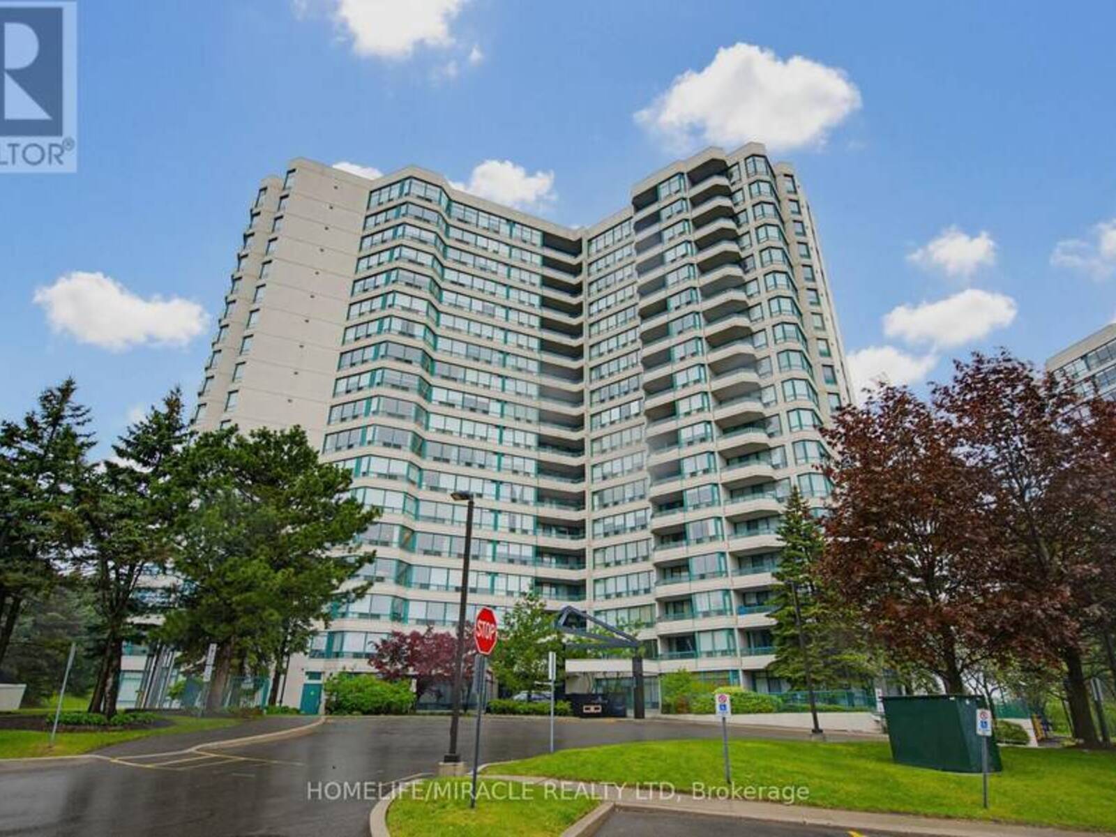 PH211 - 7250 YONGE STREET, Vaughan, Ontario L4J 7X1