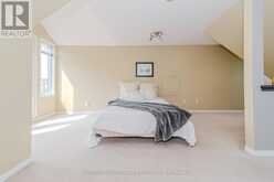 7 WHITEHALL LANE | Cambridge Ontario | Slide Image Thirty-two