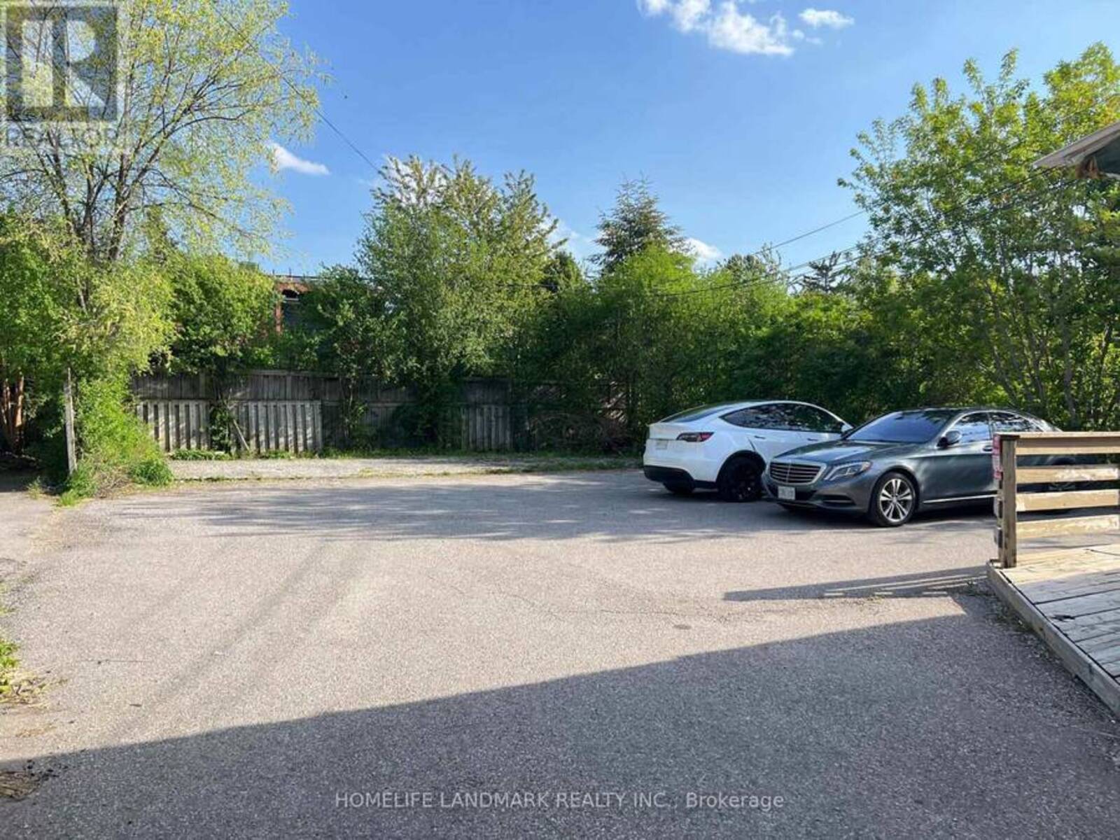 149 FINCH AVENUE W, Toronto, Ontario M2N 2J1