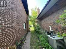 310 ADMIRAL ROAD | Oshawa Ontario | Slide Image Forty