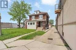 942 TECUMSEH ROAD E | Windsor Ontario | Slide Image One