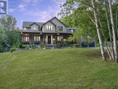 400 LLOYD'S LANE King Ontario, L7B 0E4