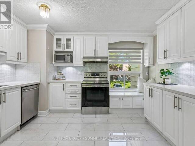 211 - 180 MISSISSAUGA VALLEY BOULEVARD Mississauga Ontario, L5A 3M2 - 6 Bedrooms Condo For Sale