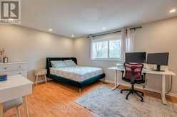 37 MCKNIGHT DRIVE | Toronto Ontario | Slide Image Eighteen