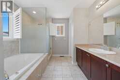 82 GWILLIMBURY DRIVE | Bradford West Gwillimbury Ontario | Slide Image Thirty-two