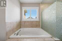 82 GWILLIMBURY DRIVE | Bradford West Gwillimbury Ontario | Slide Image Thirty-three