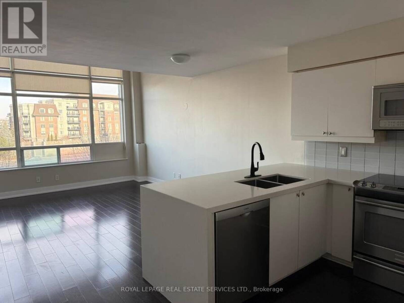 334 - 200 MANITOBA STREET, Toronto, Ontario M8Y 3Y9