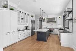 489 LAKESHORE ROAD W | Oakville Ontario | Slide Image Ten
